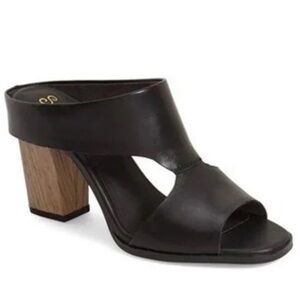 Seychelles Crochet Sandals